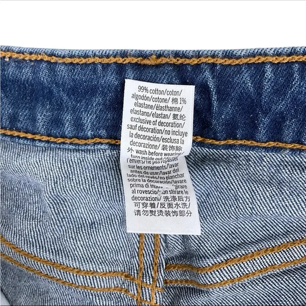 Classic Blue Women's Jeans - Image 9