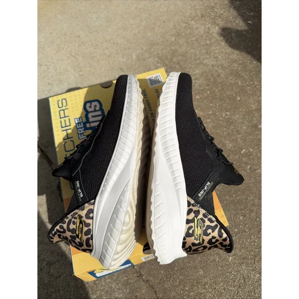 Skechers BOBS Sport Hands Free Slip-Ins Womens 8 Black Leopard NIB Memory Foam - Image 5