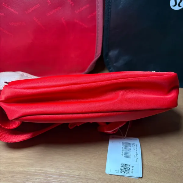 Lululemon Everywhere Belt Bag. Authentic NWT 1L Rare Color: Hot Heat - Image 9