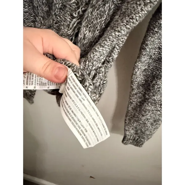 Abercrombie & Fitch Cable Knit Sweater Womens XS Grey Distressed Fringe Marled - Image 4