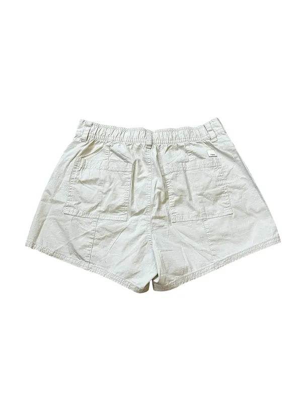 Vuori Womens Vintage Ripstop Utility Short in Milkweed Summer Granola Girl - Image 4