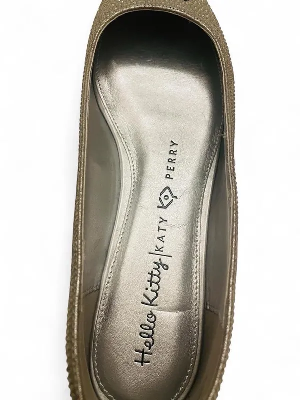 NWOB Katy Perry x Hello Kitty Crystal Ballet Flats Silver Rhinestone Shoes sz 9 - Image 3