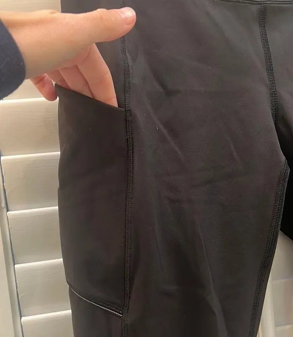 Lululemon Black Align Cropped Leggings - Image 3