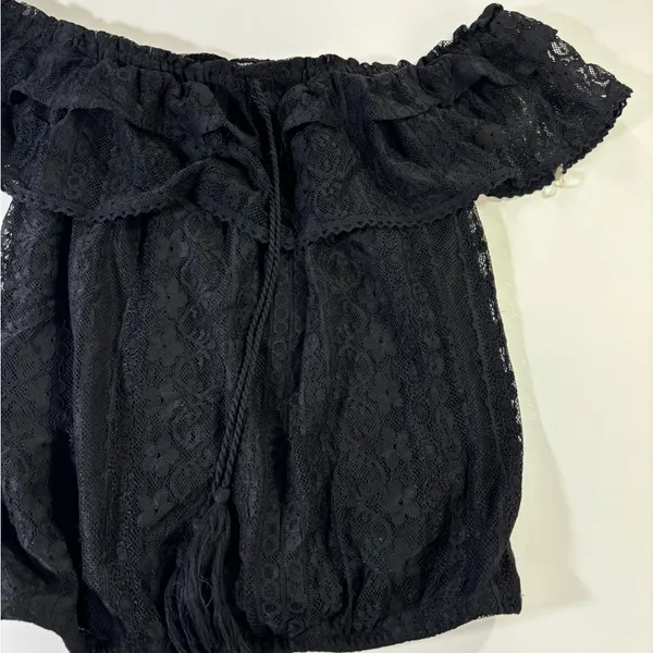 Black Offthe shoulder blouse Size L - Image 3