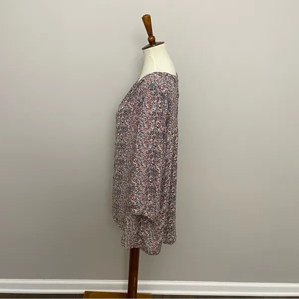 Rose & Olive Top Tunic Floral Split Neckline 3/4 Sleeve Smocking Pink Blue White - Image 10