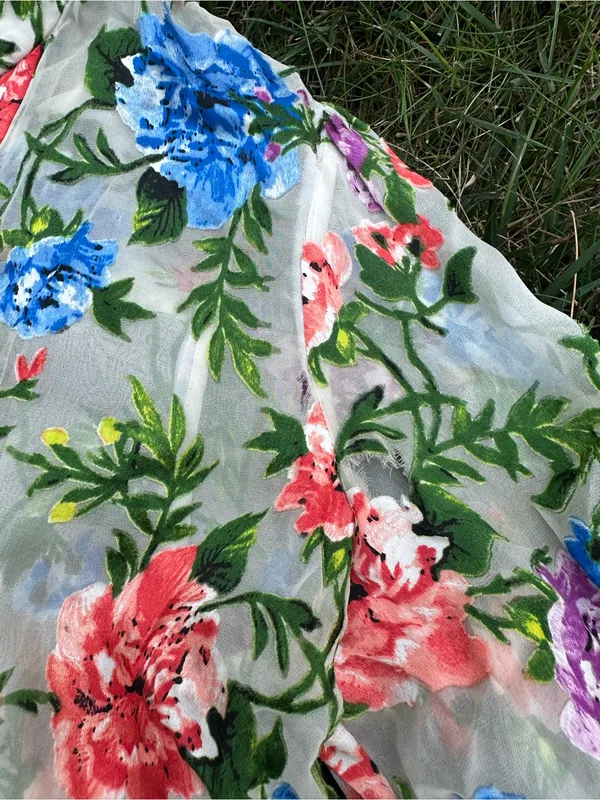 Alice + Olivia Floral Burnout Silk Blouse Womens Medium Romantic Poet - Image 5
