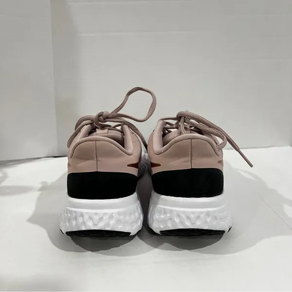 Nike Running Revolution 5 Pink Blush Gold Sneakers Size 6.5 Slip-On Lightweight - Image 5