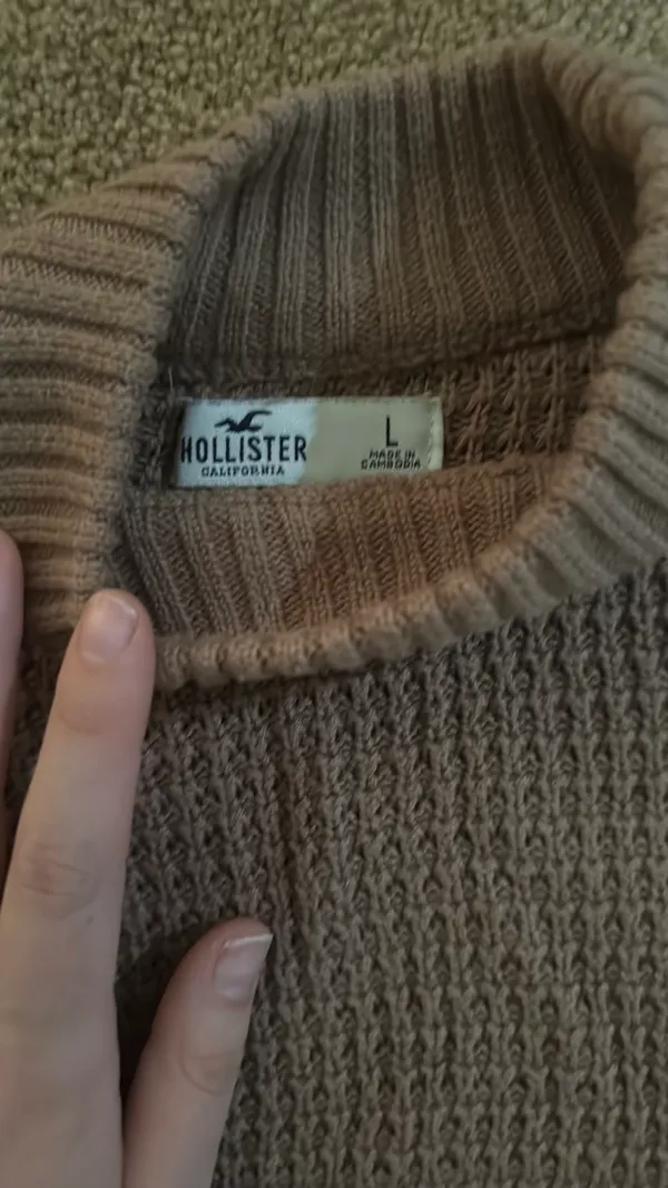 Hollister Sweater Cropped - Image 2