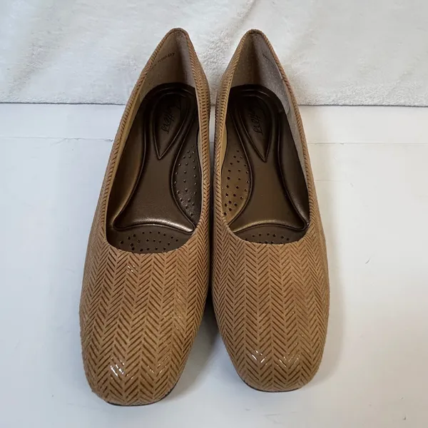 Trotters‎ Lauren Taupe Suede Herringbone Wedge Pumps Womens 8.5 N - Image 2