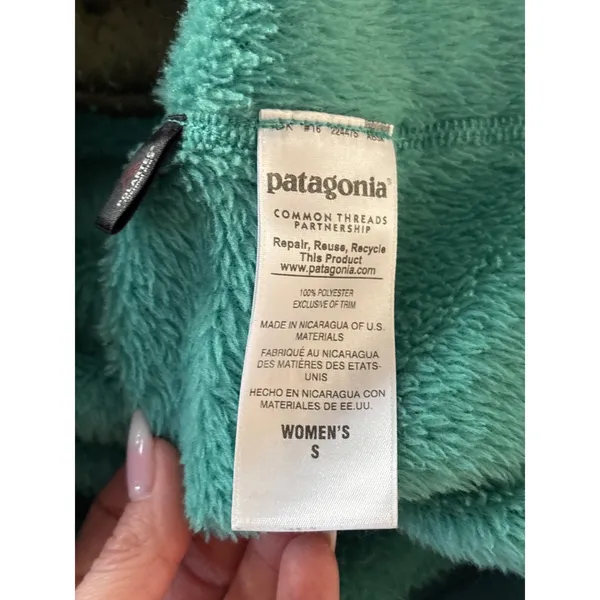 Patagonia Women's Synchilla Snap-T‎ Fleece Pullover Teal Small - Image 5