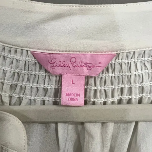 Lilly Pulitzer Blouse Women Large White Great Silk Smocked V-Neck Button Top - Image 2
