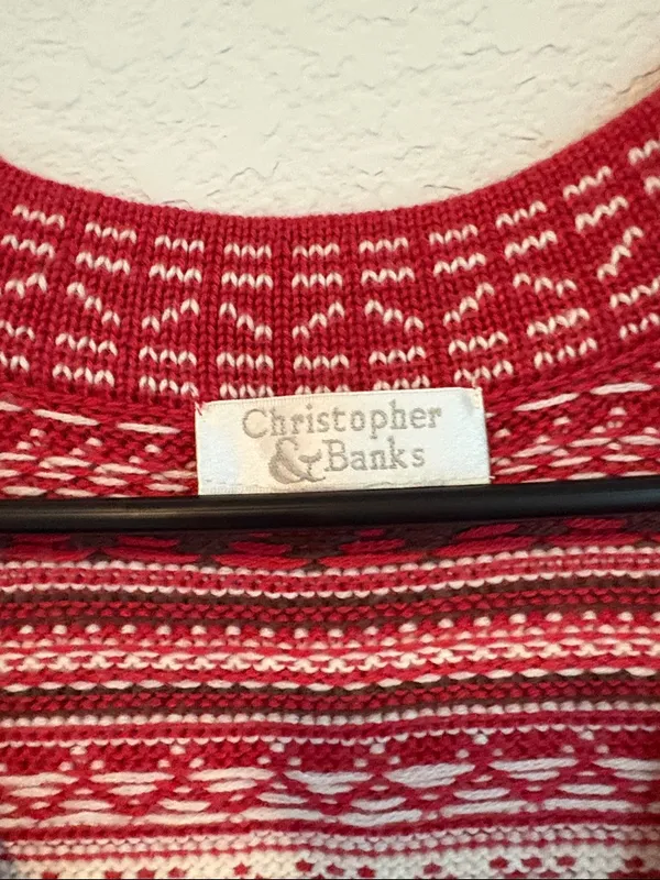 Red Nordic wool blend Knit Vest with Toggle Closure - Image 2