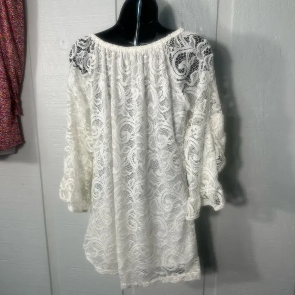 Win Win  White Lace Tunic Size Small/Medium EUC - Image 5