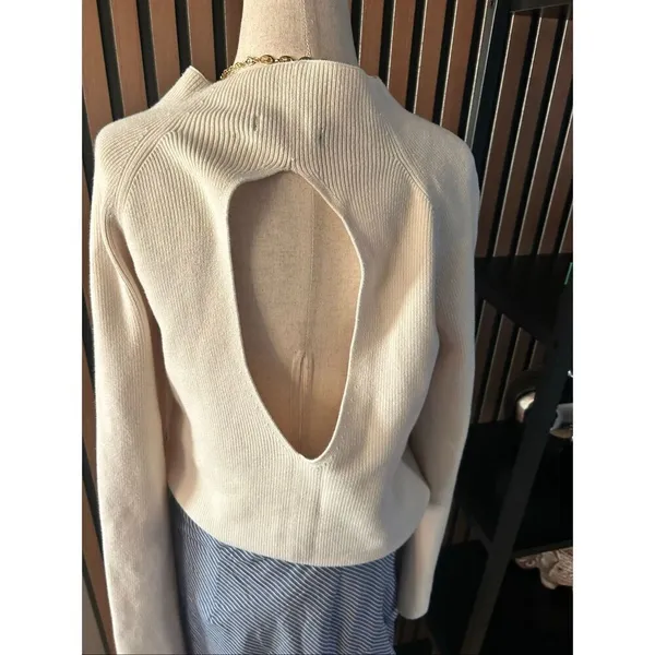 Banana republic sweater large white/ivory with cut out back cotton blend w flare - Image 3