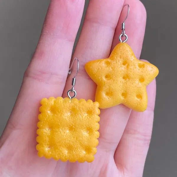 Handmade Kawaii harajuku y2k style biscuit earrings🩷 - Image 7
