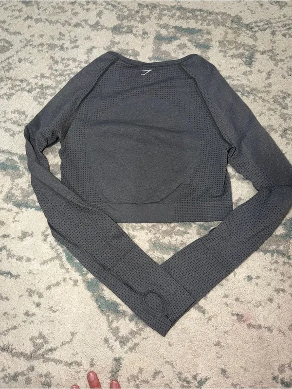 Gymshark Seamless Cropped Long Sleeve Top Thumbholes Gray Small - Image 2