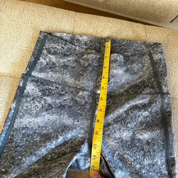 LULULEMON Stop Drop &‎ Squat Tight In Area Ice Grey Size 6 - Image 10