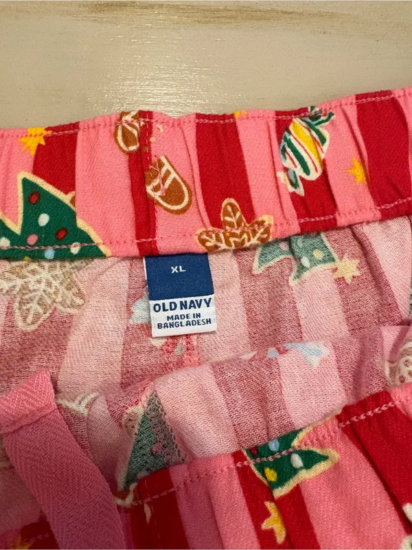 Old Navy Pink & Red Holiday Stripe Women's Pajama Shorts - Image 3