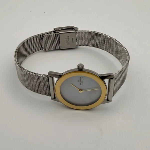 Vintage Skagen 396GSW Gold-Tone MOP Dial Mesh Watch Working New Battery - Image 4