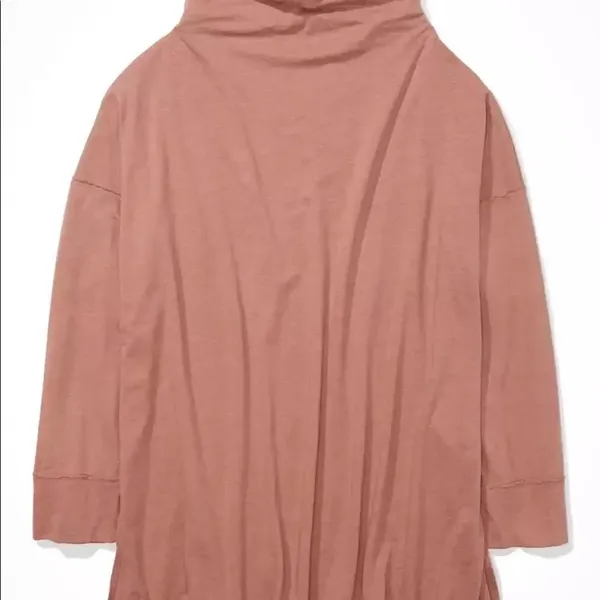✨ AE Long Sleeve Mock Neck T-Shirt✨ - Image 3
