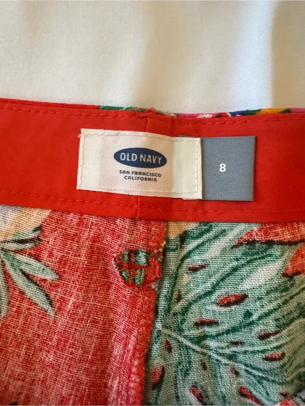 Old Navy Red Tropical Floral High-Waist Shorts - Image 2