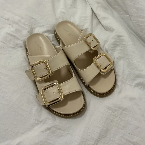 Universal Threads sandals  - Image 2