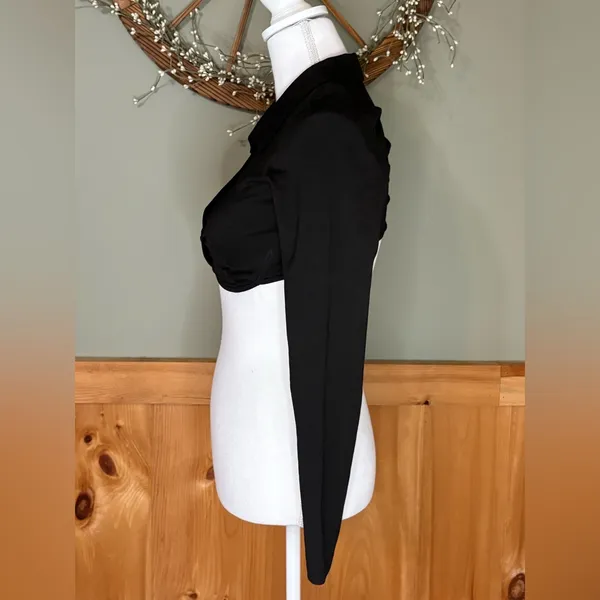 White Fox Pretty in Paris Black Long Sleeve Crop Top Size M sold out online - Image 3