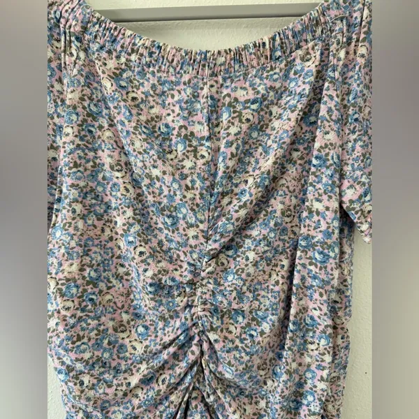 Revolve ASTR the Label Flutter Sleeve Pink and Blue Floral Wrap Blouse women’s medium - Image 15