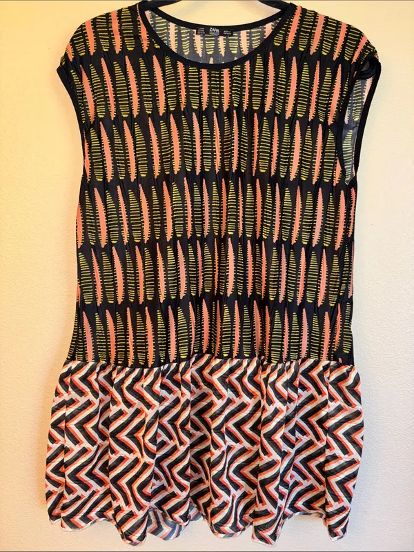 Zara MEDIUM Boho Tunic Top Sleeveless Blouse Black Coral Patterned Ruffle Hem - Image 2