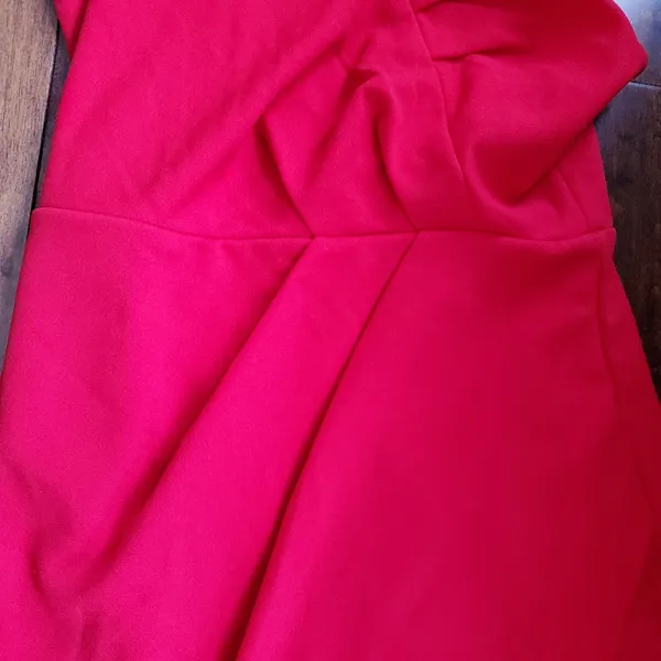 Red mini dress size small perfect for valentines day dress has a lining - Image 3