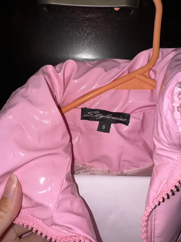 Pink Shiny Cropped Puffer Jacket - Image 4