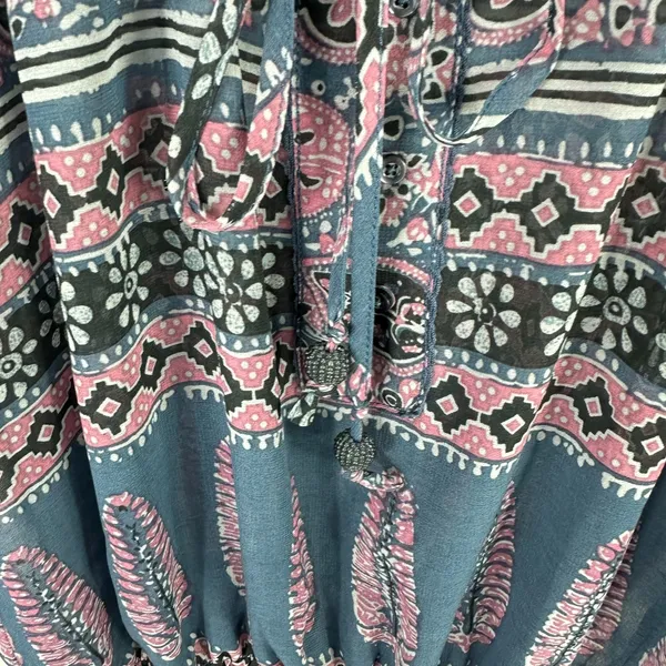 American Eagle Top M Blue‎ Pink Boho Paisley Peasant Blouse Ruffle Hem Festival - Image 3