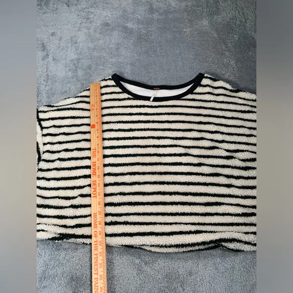 Free people Breton Striped pullover long sleeve fleece medium - Image 9