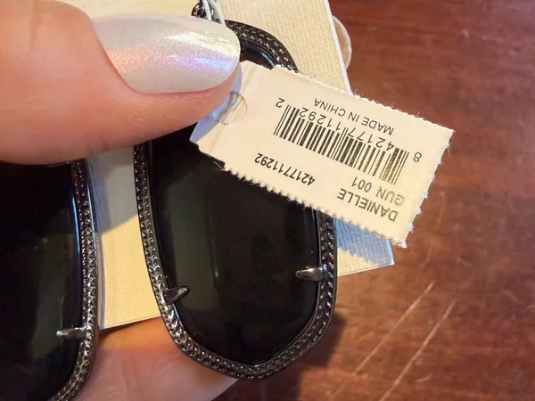 Kendra Scott Elle Drop Earrings Black Opaque Glass with gunmetal finish NEW NWT - Image 6