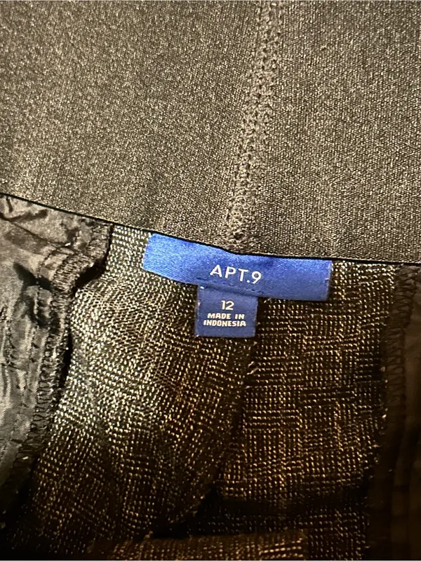 Apt. 9 gray pin stripedDress Pants - size 12 - Image 10