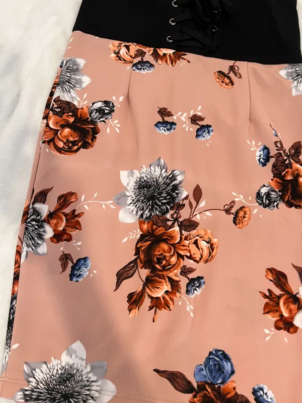 Potters Pot Floral mid skirt Size M By Potter Pot - Image 2