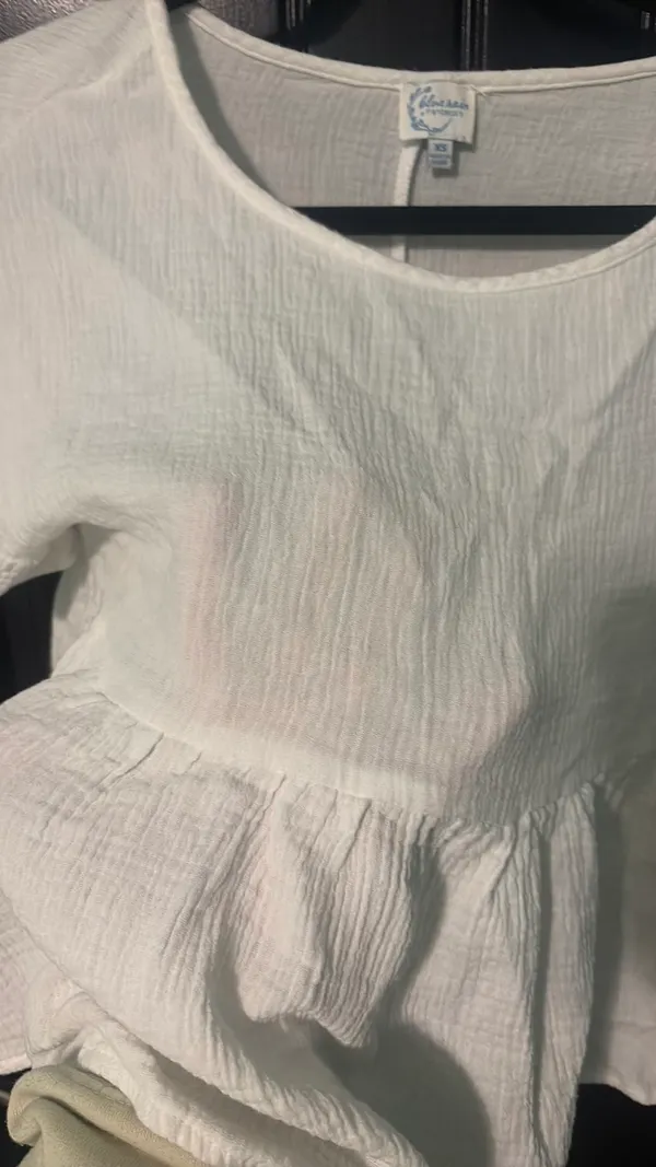 Francesca's white top - Image 4