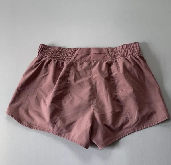 Nike Dri-Fit Shorts Women’s Lined Medium - Image 2