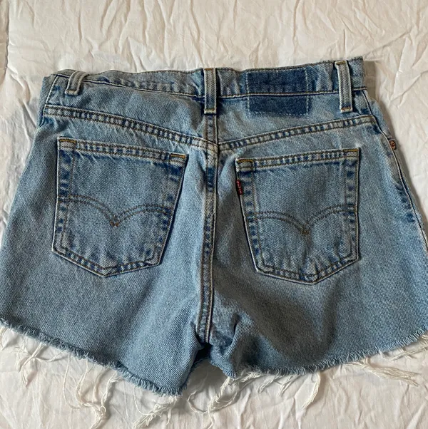 Levi's Vintage 550 Shorts - Image 3