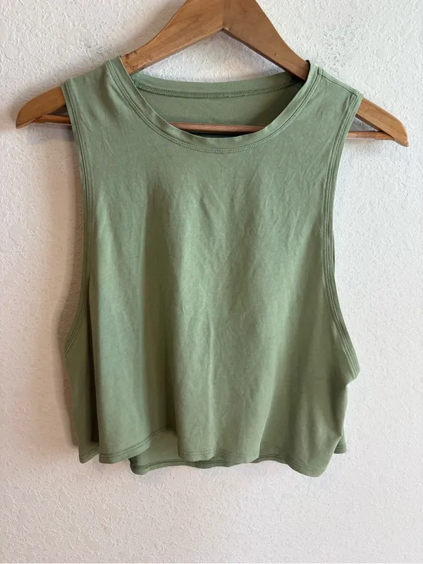 Lululemon Cut Back Crop Tank Vista Green Size Small - Image 3