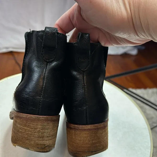 Kirk-Ease Mindo Stacked Heel 7M Black Leather Pull-on Ankle Boots Booties - Image 4