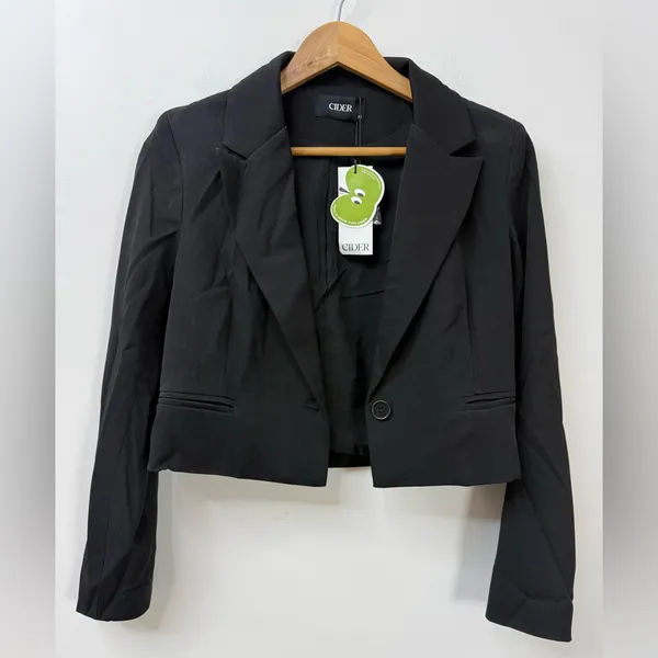 NWT Cider Women's Cropped Black blazer / Jacket Sz XS - Image 3