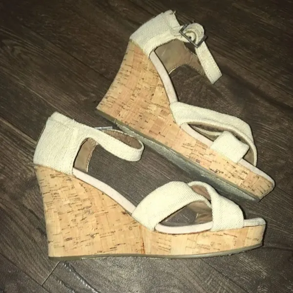 Tom’s Sienna cream crossover strappy wedge sandals - Image 5