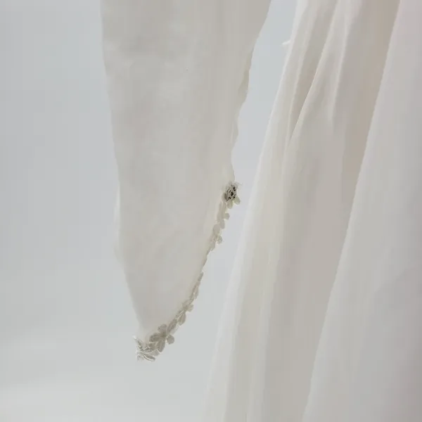 Vintage Wedding Dress White Floral Applique Boho Bridal Gown Union Made - Image 16