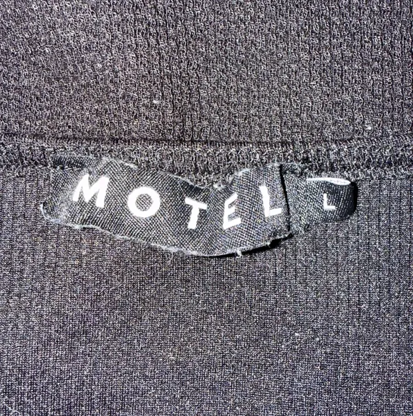 Motel Rocks Top Crop Black - Image 4