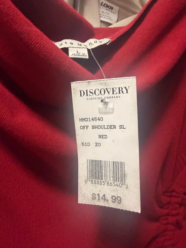 Discovery Red Off-Shoulder Ruched Bodycon Dress with Side Slit - Image 4