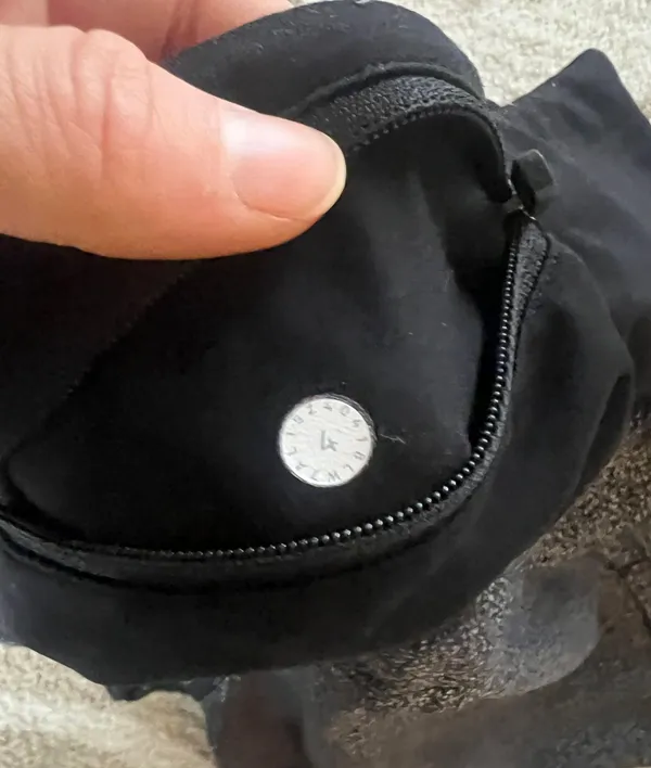 Lululemon Speed Up Shorts 2.5 - Image 3