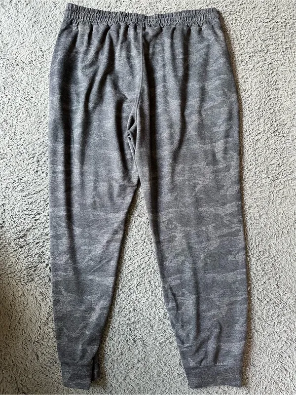 Vuori Women’s Performance Joggers heathered charcoal camouflage, size Large - Image 5