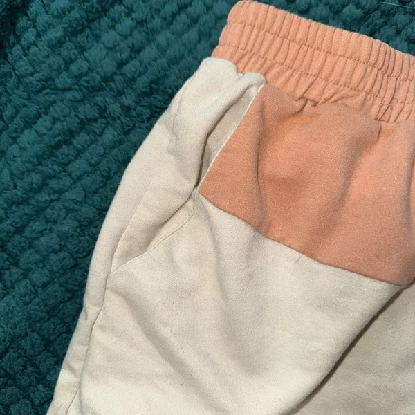 SHEIN Two-Toned Colored Shorts - Image 2