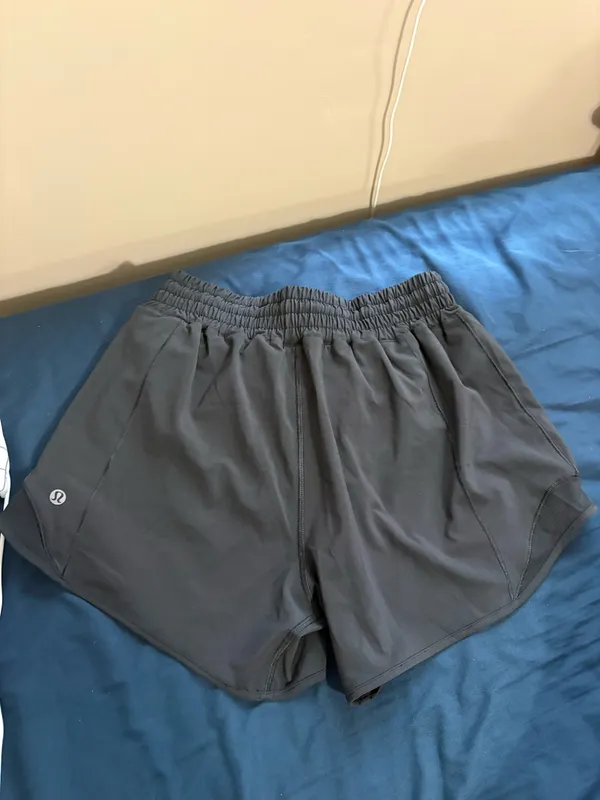 Lululemon Black Shorts 4" - Image 2